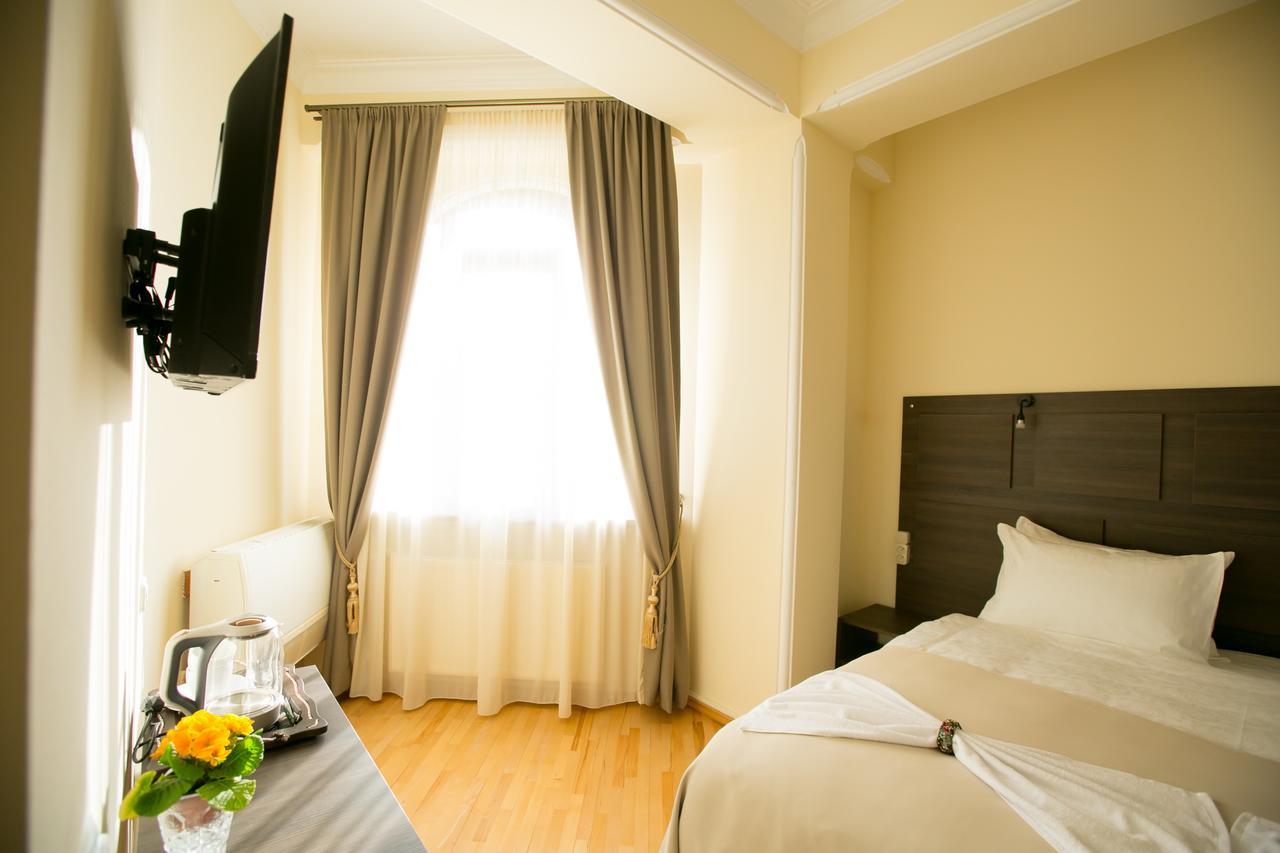 Hotel Badagi Tbilisi Exterior photo
